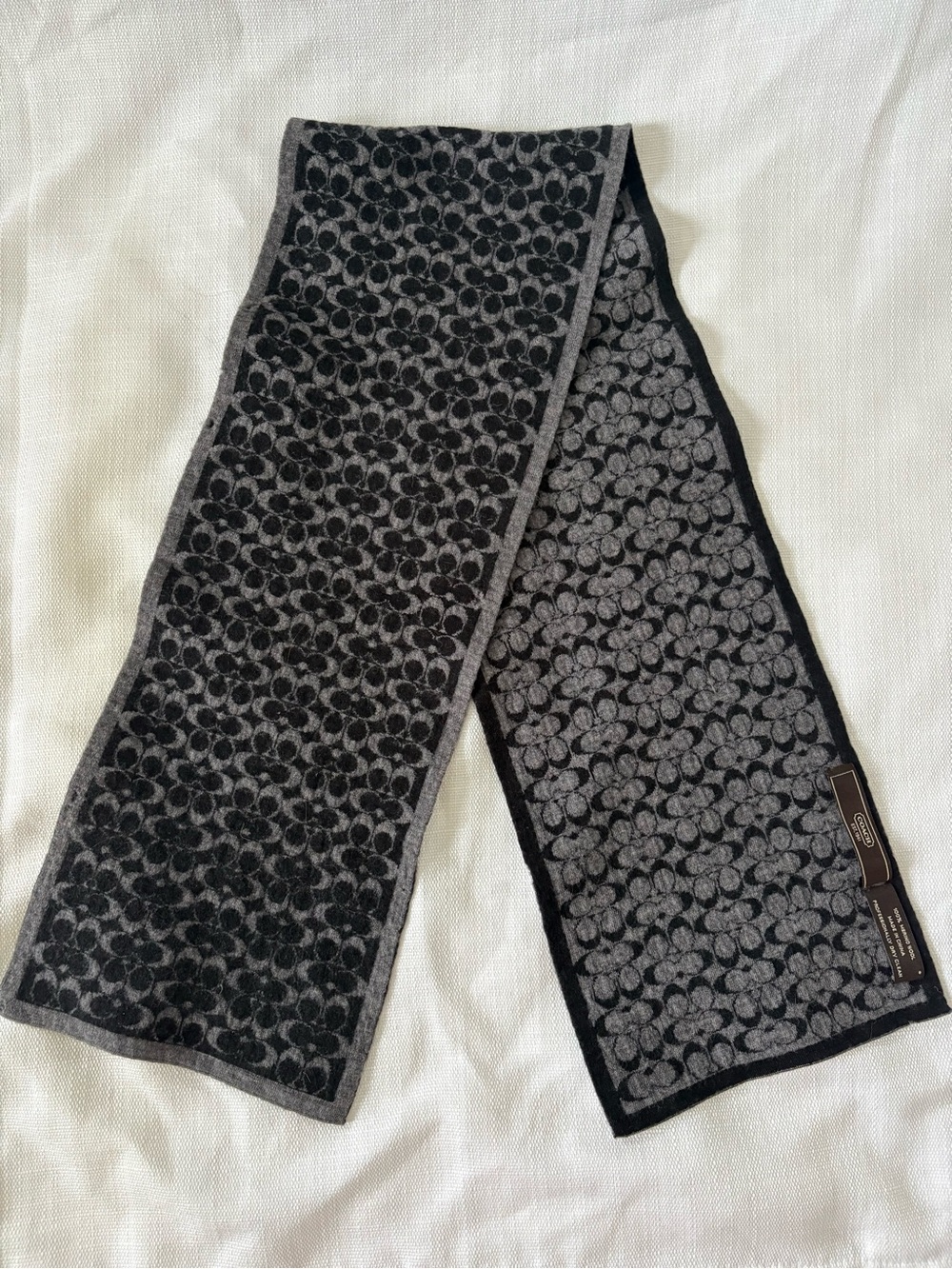 Authentic Coach Reversible Signature Jacquard Scarf in Black & Gray